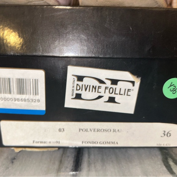 Divine folly loaded up ballet shoes like MIU MIU - Picture 2 of 4